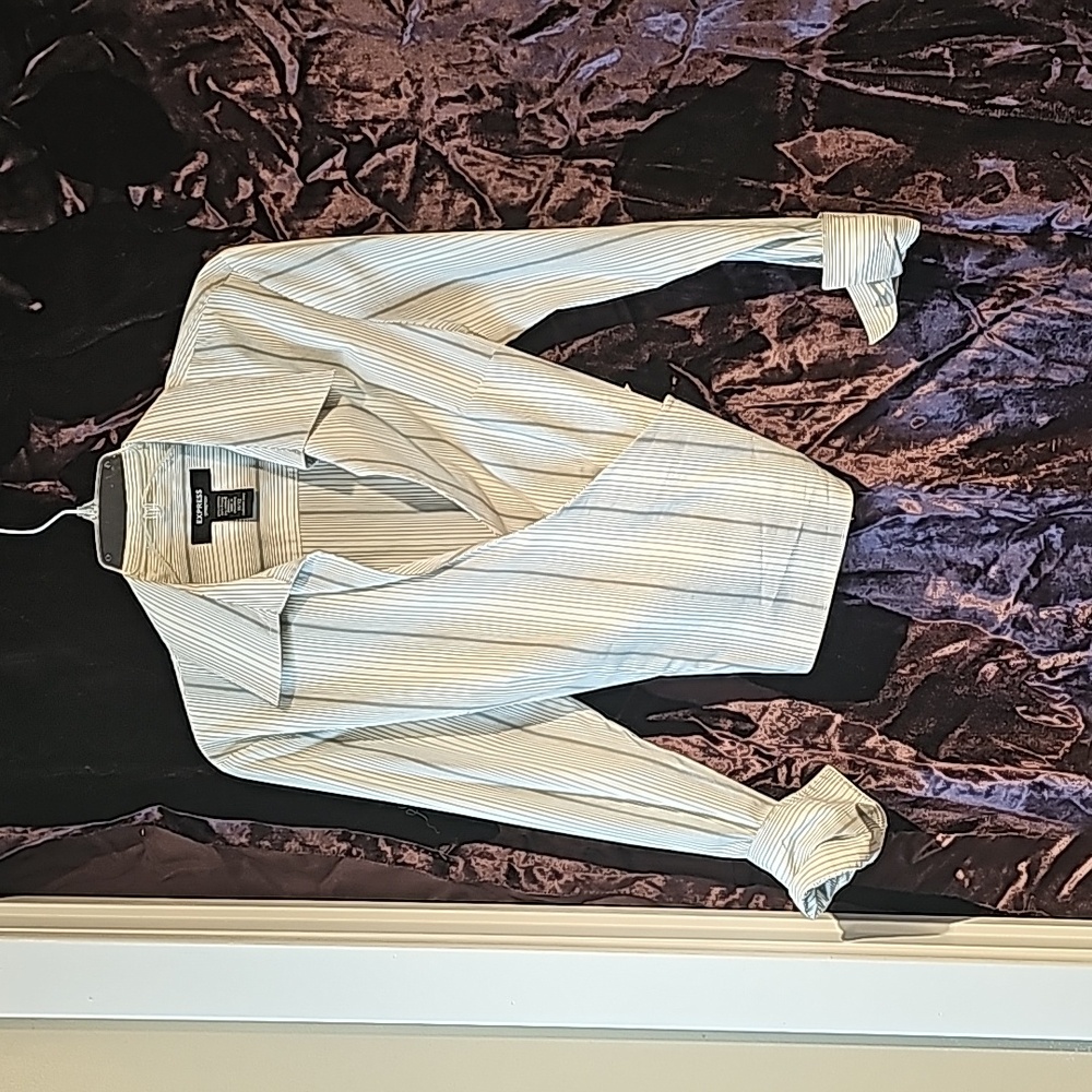 Womens Express Stretch Blouse Ties in the Back Size 11/12